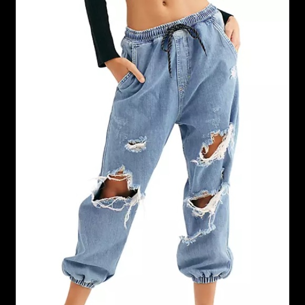 FREE PEOPLE SLOANE DESTRUCTED RIPPED DENIM DESTROYED JOGGERS XS